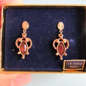 Avon Royal Occasion Pierced Earrings 1973 New Old Stock Free Shipping